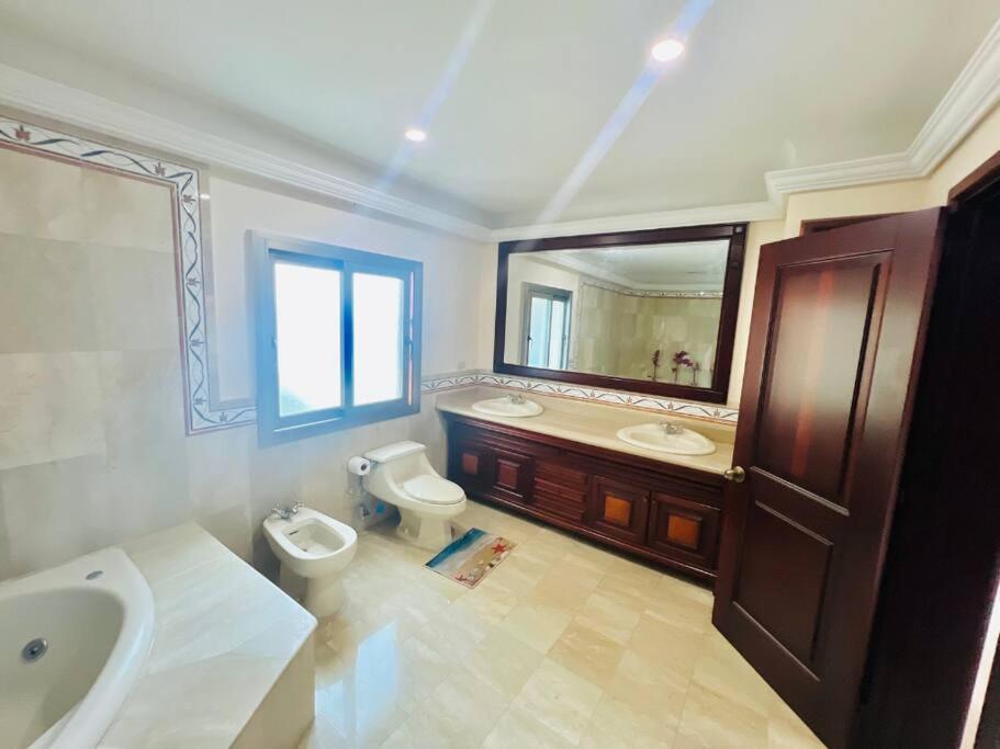 Beach Front Penthouse In Exclusive Tower Santo Domingo Kültér fotó